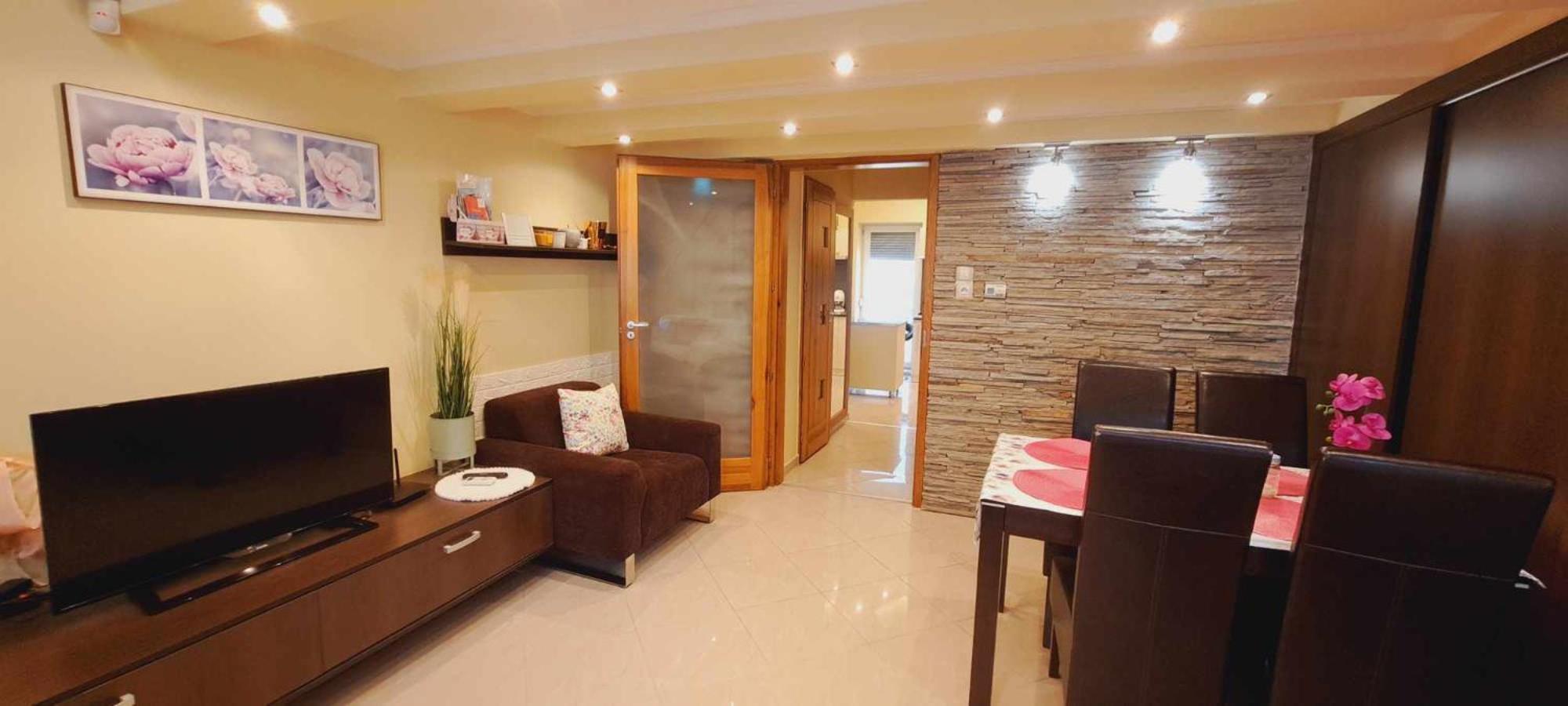Szandi Belvarosi Apartman Сегед Экстерьер фото